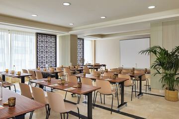 Meeting facility