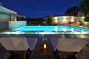 Infinity pool