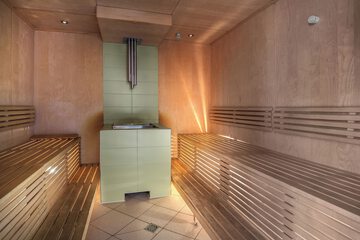 Steam room