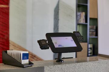 Check-in/check-out kiosk