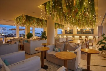 Food court