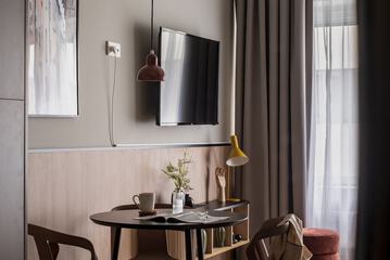 In-room dining