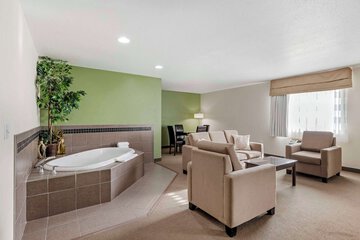 Room 17 of 32