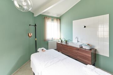 Treatment room