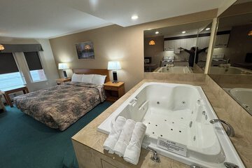 Jetted tub