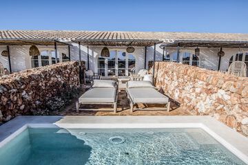 Private pool