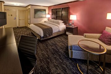 Room 10 of 40