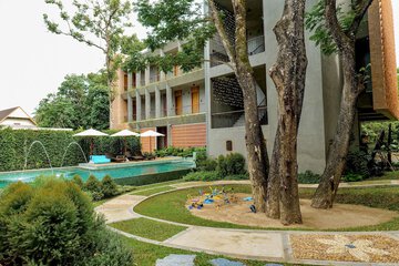 Children's play area - outdoor