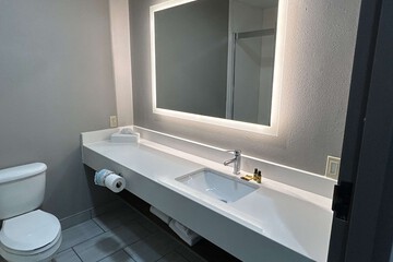 Room 8 of 13
