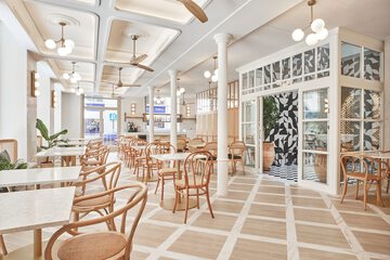 Breakfast area