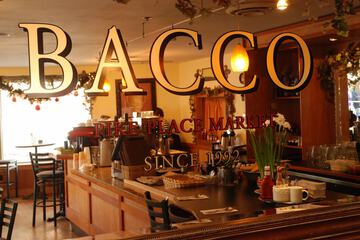 Breakfast/Coffee Service 24 of 34