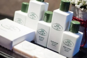 Bathroom amenities
