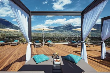 Sundeck