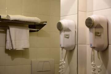 Bathroom amenities