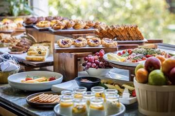 Breakfast buffet