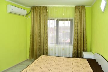 Photo 33