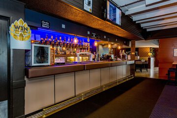 Sports bar