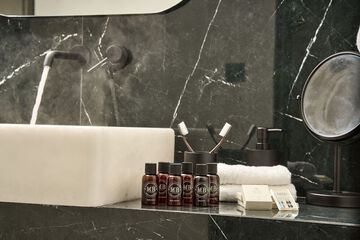 Bathroom amenities