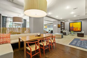 Lobby lounge