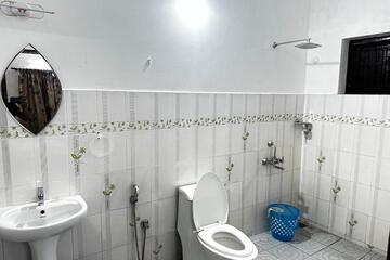 Photo 33