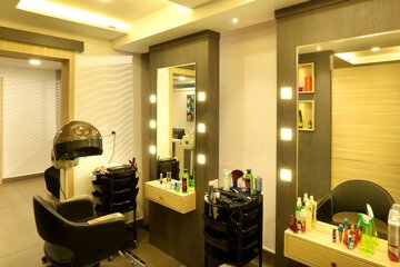 Hair salon
