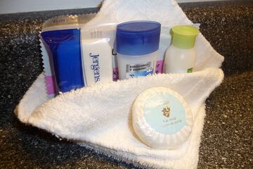 Bathroom amenities