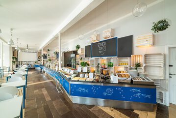 Food court