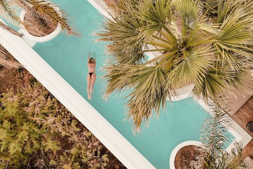 Private pool