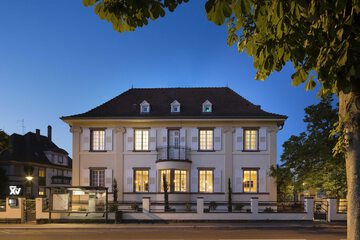 Front of property - evening/night