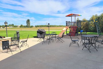 Property Grounds 44 of 44