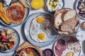 Breakfast meal