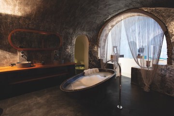 Deep soaking bathtub