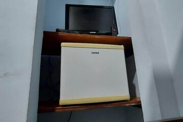 Mini-refrigerator