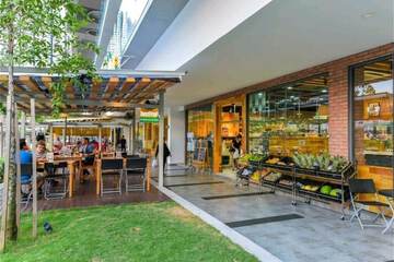 Cafe