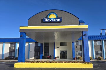 Days Inn by Wyndham Portage / Cascade Mountain area