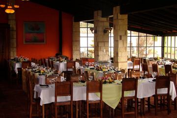 Banquet hall