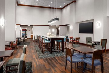 Breakfast/Coffee Service 26 of 31