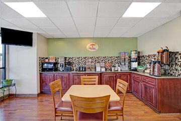 Breakfast/Coffee Service 11 of 16