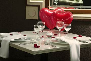 Couples dining