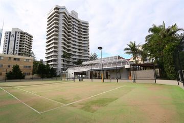 Tennis court