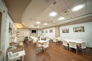 Food court