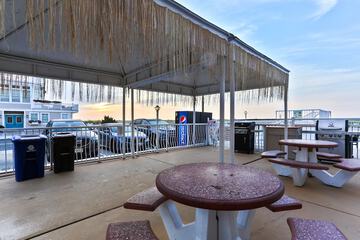 BBQ/picnic area