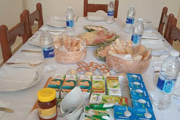 Breakfast meal