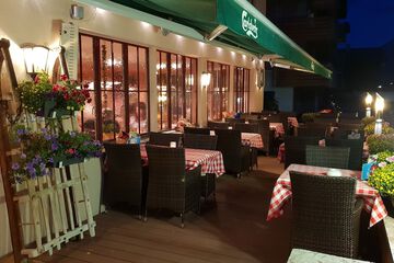 Sundeck