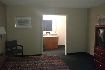 Room 7 of 38