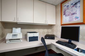 Business Center 34 of 34