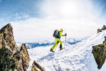 Snow and ski sports