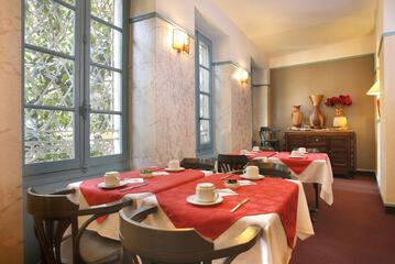 Breakfast area