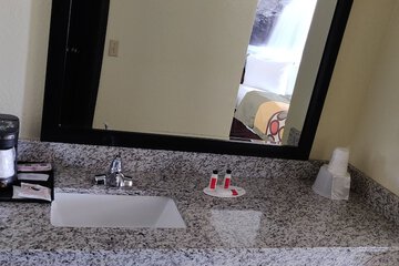 Breakfast/Coffee Service 21 of 24