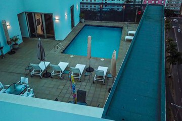 Rooftop pool